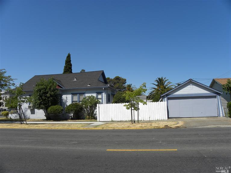 502 Empire St, Fairfield, CA 94533 photo 2