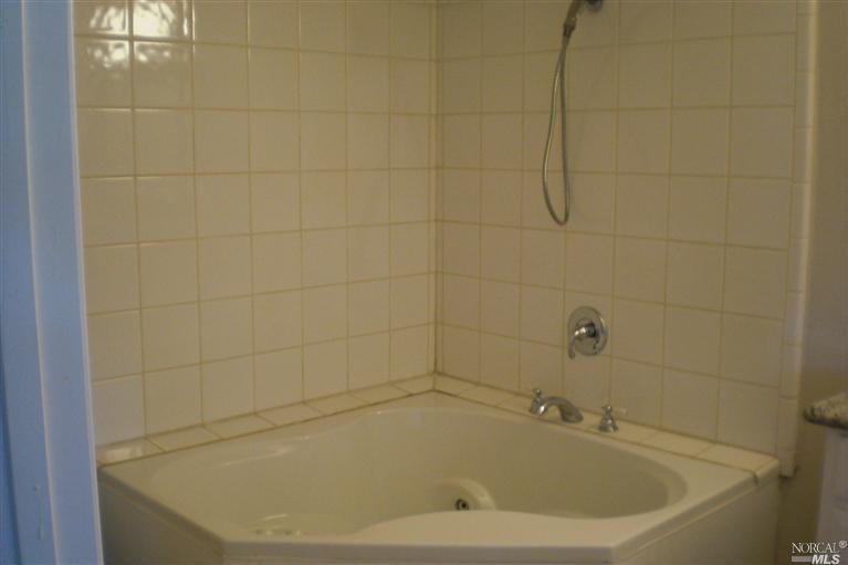 439 Main St, Winters, CA 95694 photo 4