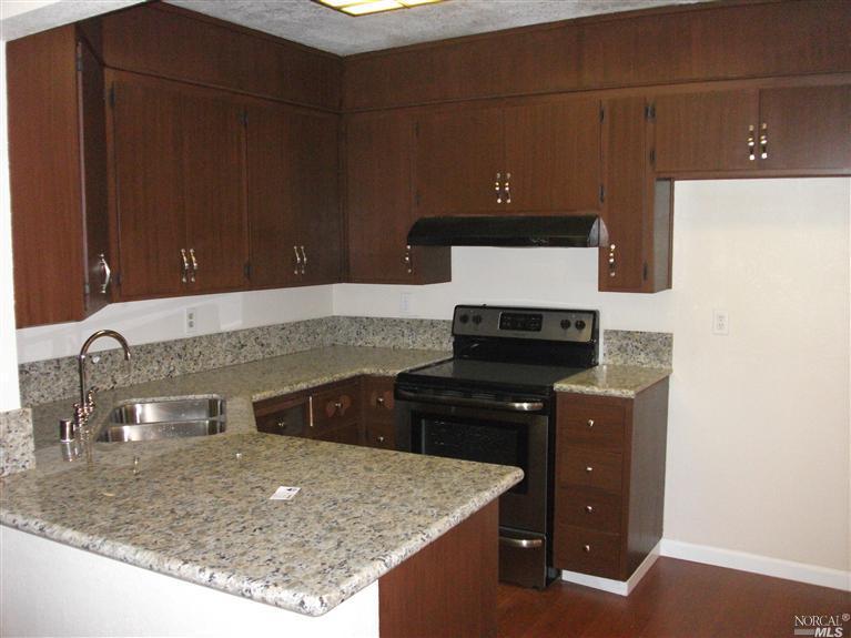 439 Main St, Winters, CA 95694 photo 5