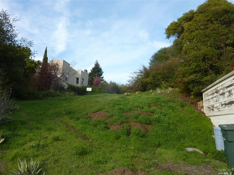 516 Hichborn St, Vallejo, CA 94590 photo 4