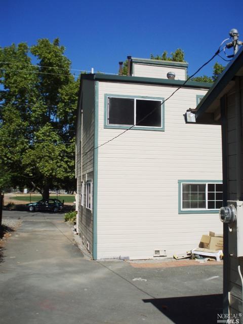 545 Cypress Ave, Ukiah, CA 95482 photo 5
