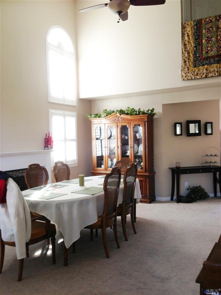 826 Milsom Pl, Windsor, CA 95492 photo 3