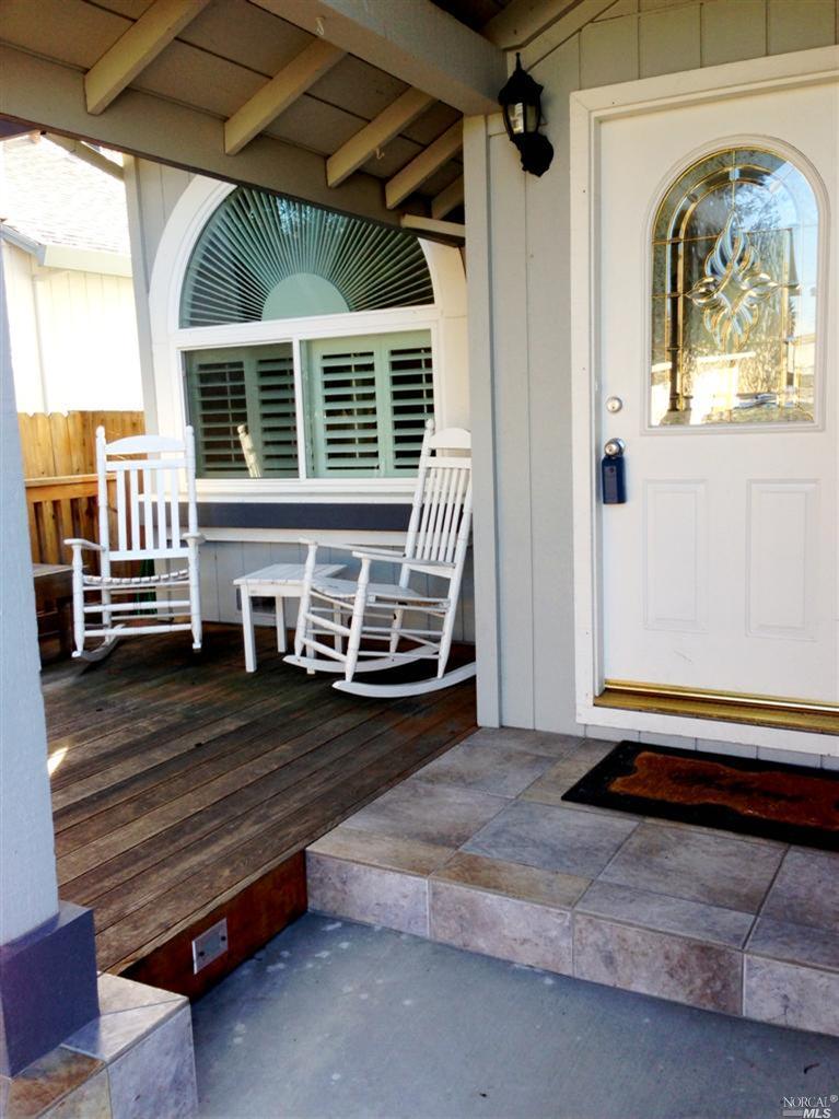 826 Milsom Pl, Windsor, CA 95492 photo 2