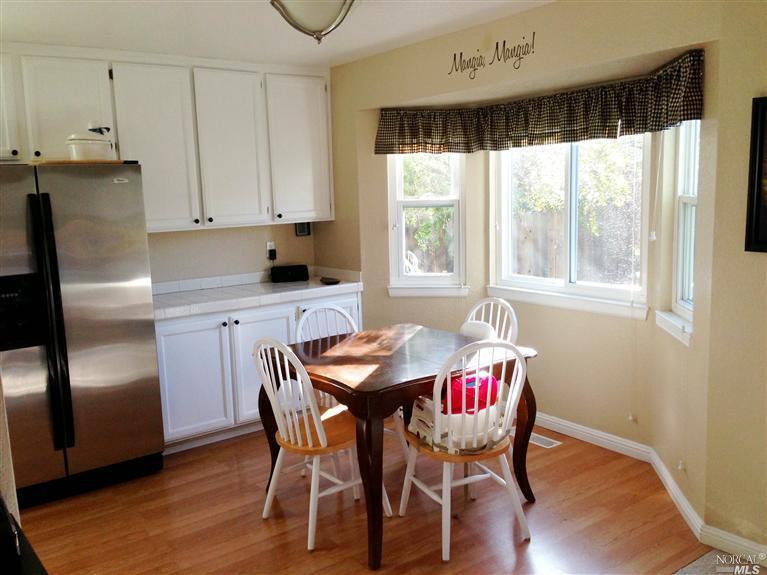 826 Milsom Pl, Windsor, CA 95492 photo 7