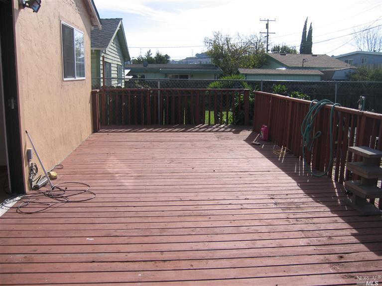 325 Ladera Dr, Vallejo, CA 94591 photo 3