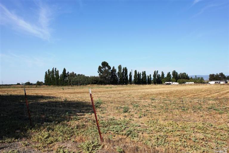 5830 Dixon Ave W, Dixon, CA 95620 photo 1