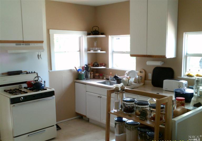 101 Cypress Ave, Vallejo, CA 94590 photo 2
