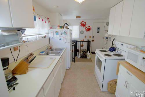 112 Cypress Ave, Dillon Beach, CA 94929 photo 5