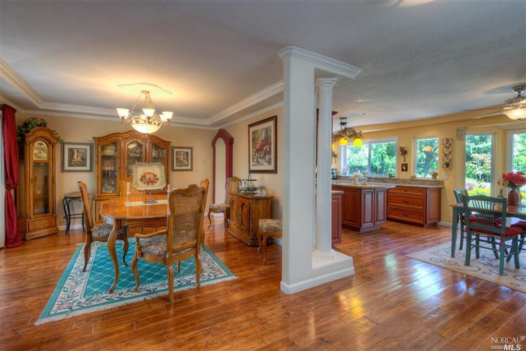 16557 Arnold Dr, Sonoma, CA 95476 photo 4