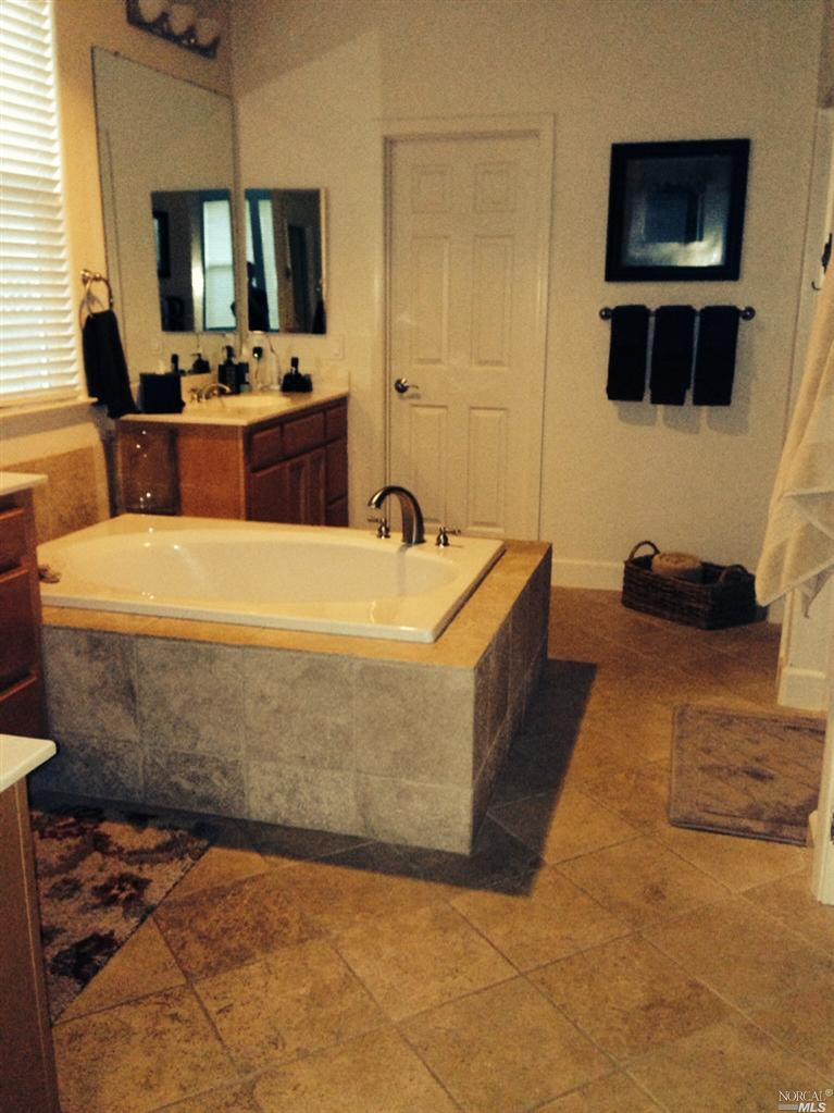 283 Decanter Cir, Windsor, CA 95492 photo 15