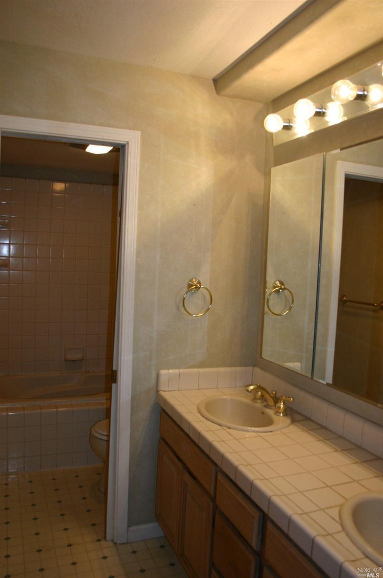 5497 Kay Dr, Windsor, CA 95492 photo 16