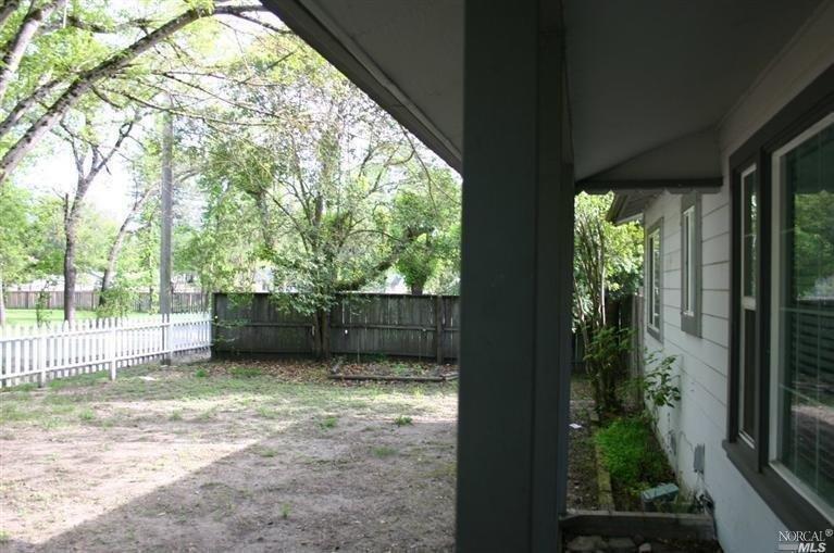 5497 Kay Dr, Windsor, CA 95492 photo 3