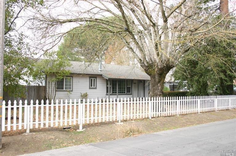 5497 Kay Dr, Windsor, CA 95492 photo 2