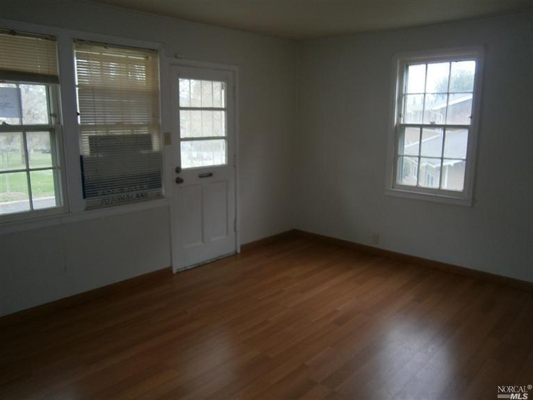 35 Rodgers St, Vallejo, CA 94590 photo 3