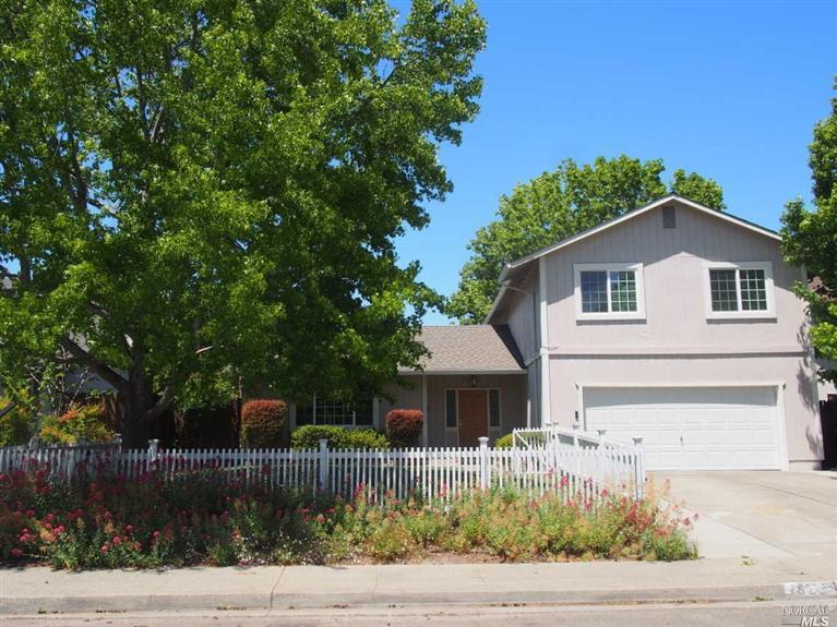 1625 Sarkesian Dr, Petaluma, CA 94954 photo 1