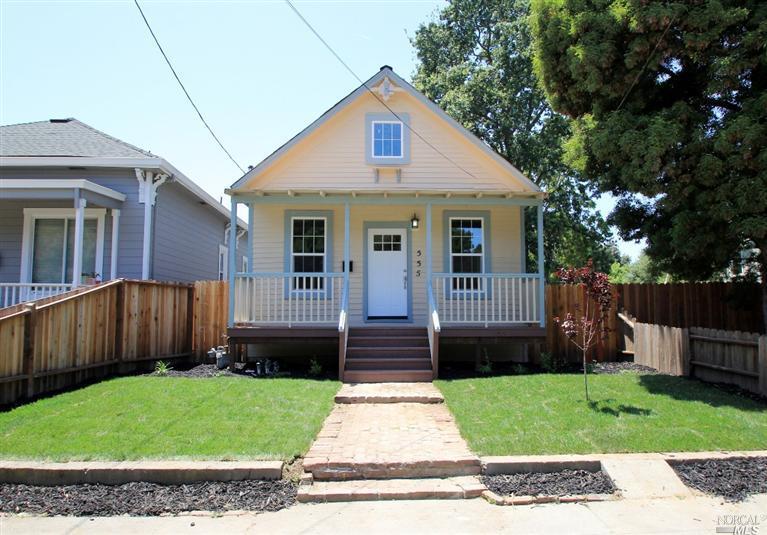 555 Riverside Dr, Napa, CA 94559 photo 1