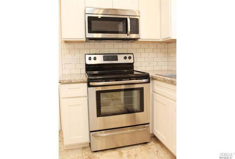 555 Riverside Dr, Napa, CA 94559 photo 8