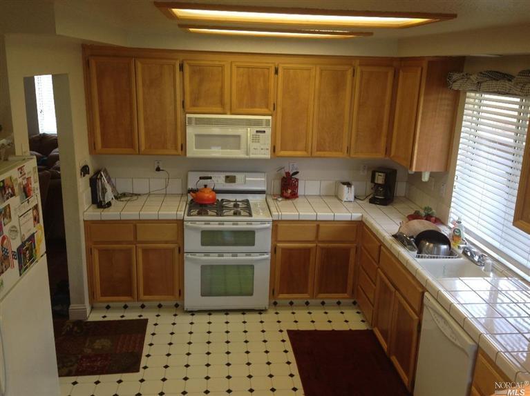 940 Orchard Dr, Dixon, CA 95620 photo 2