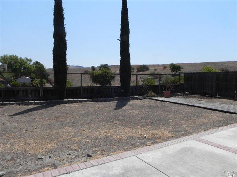 5030 Chablis Ct, Vallejo, CA 94591 photo 8