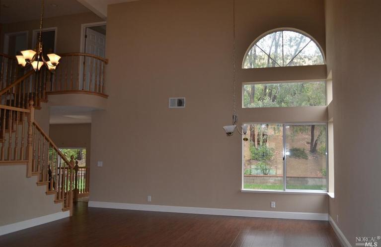 182 Newcastle Dr, Vallejo, CA 94591 photo 3