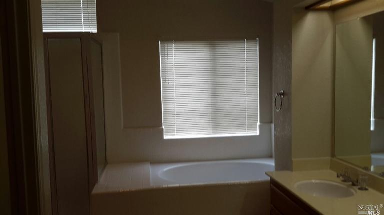 337 Glenview Cir, Vallejo, CA 94591 photo 9