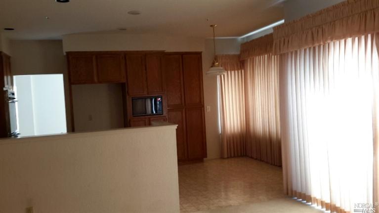 337 Glenview Cir, Vallejo, CA 94591 photo 3