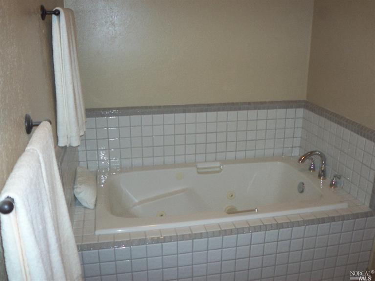 5859 Leona Ct, Windsor, CA 95492 photo 15