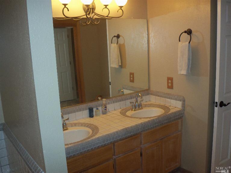 5859 Leona Ct, Windsor, CA 95492 photo 14