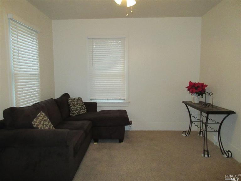 1660 B St, Napa, CA 94559 photo 4