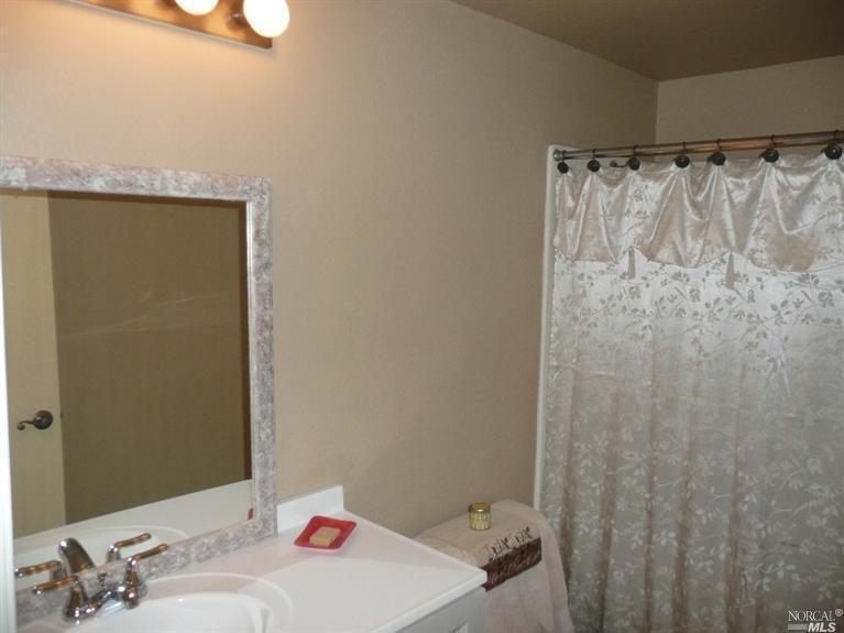 105 Crownpointe Dr, Vallejo, CA 94591 photo 16