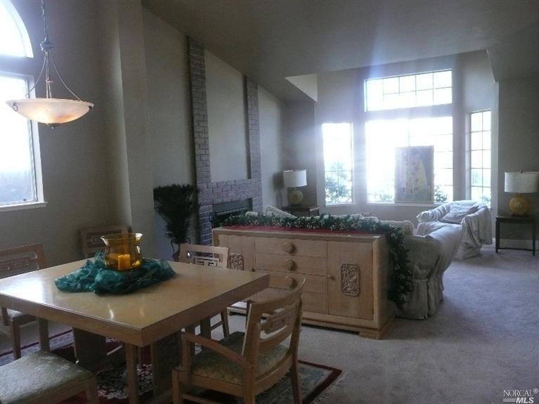 105 Crownpointe Dr, Vallejo, CA 94591 photo 5