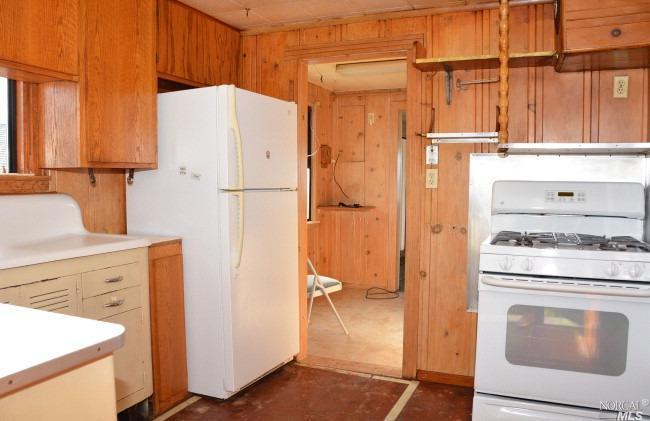 35 Ocean View Ave, Dillon Beach, CA 94929 photo 11