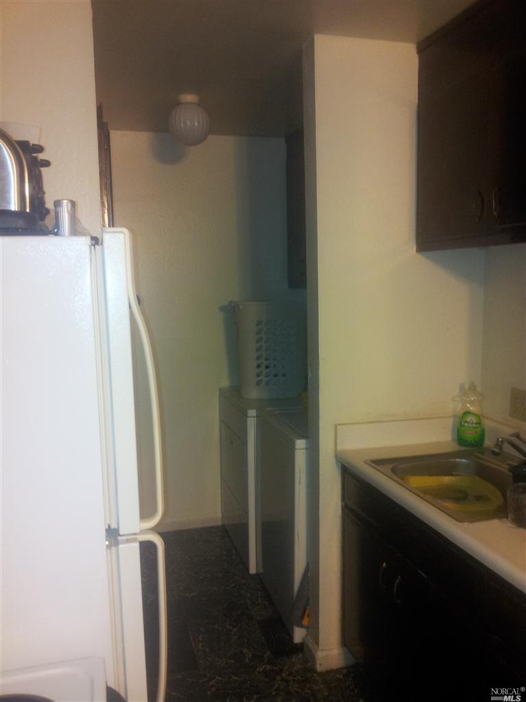 460 Corcoran Ave #2, Vallejo, CA 94589 photo 4