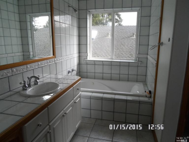 19362 Loretta Ct, Sonoma, CA 95476 photo 5