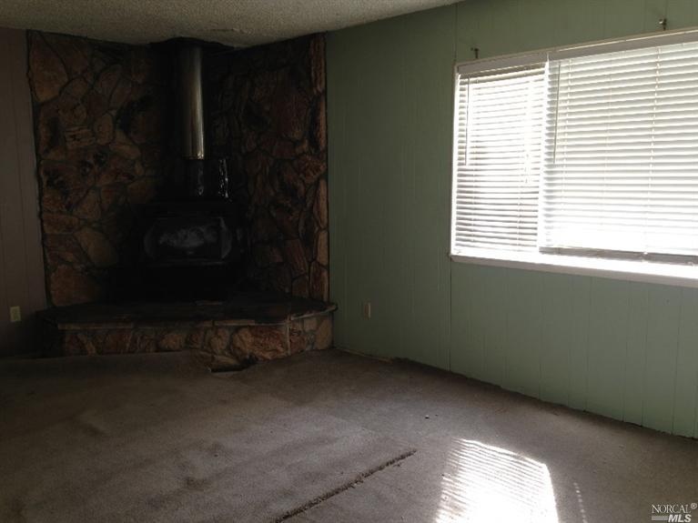 220 Margie Dr, Willits, CA 95490 photo 4