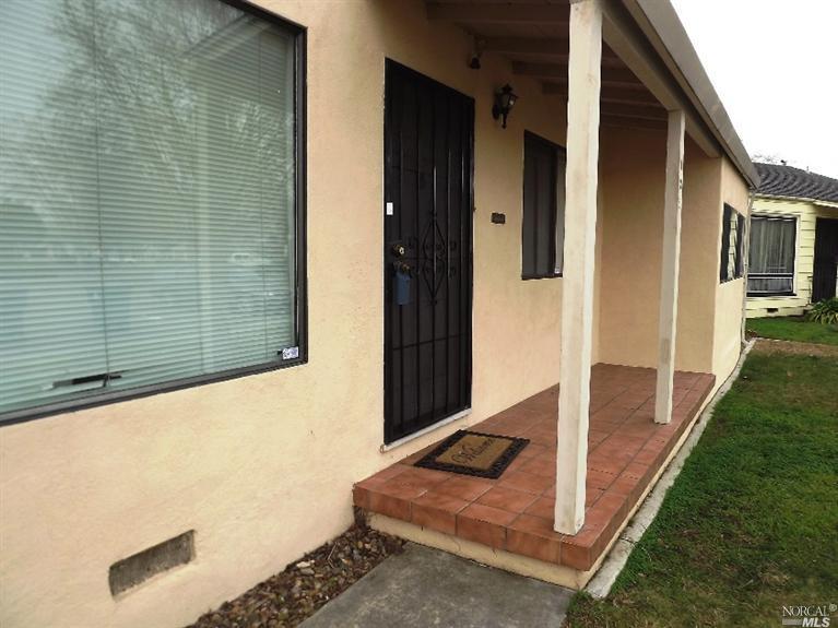 121 Granville Ave, Vallejo, CA 94591 photo 2