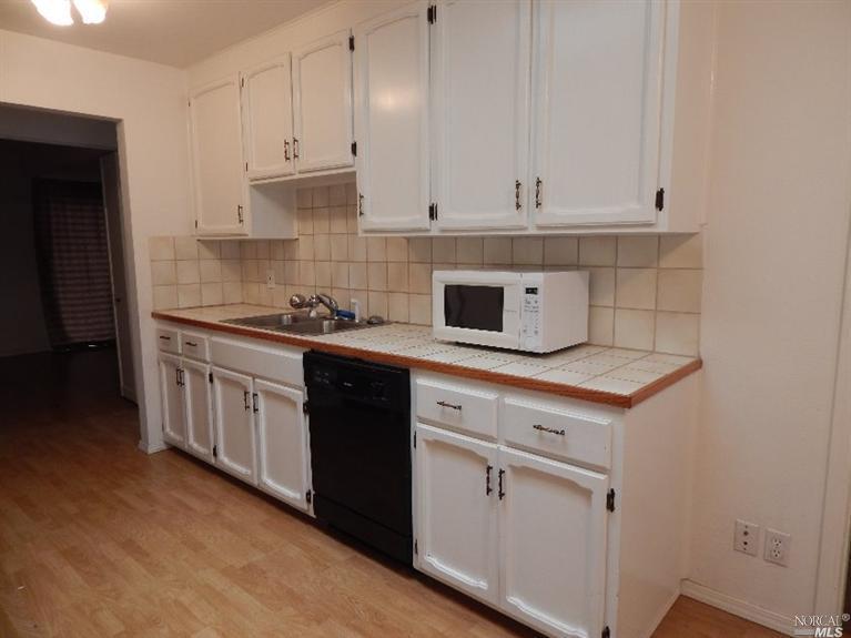 121 Granville Ave, Vallejo, CA 94591 photo 8
