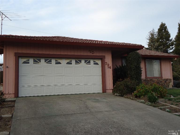 724 Central Ave, Napa, CA 94558 photo 1