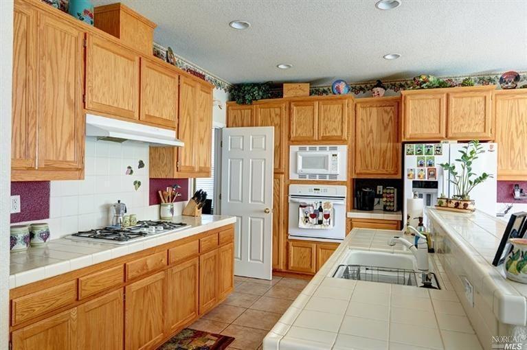 1149 Rochioli Dr, Windsor, CA 95492 photo 5