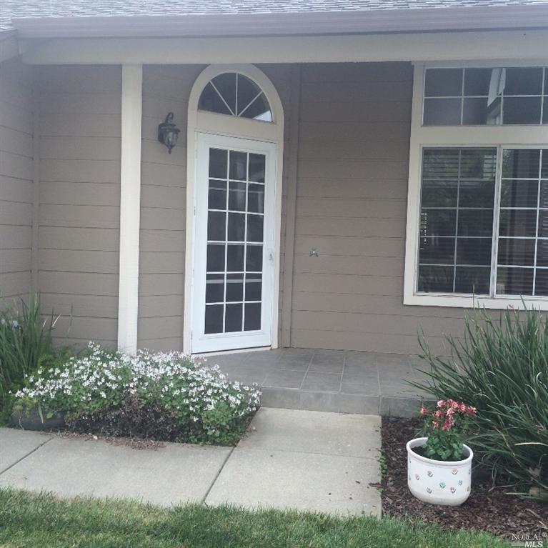 225 Ahern Ln, Dixon, CA 95620 photo 2