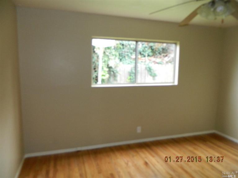 220 Arguello Ave, Vallejo, CA 94591 photo 9