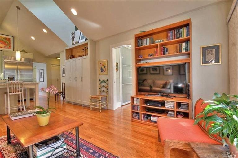 875 Oregon St, Sonoma, CA 95476 photo 3