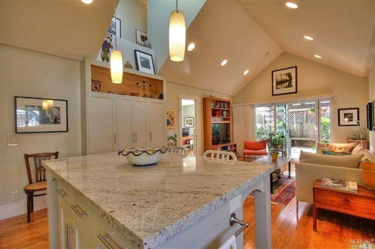 875 Oregon St, Sonoma, CA 95476 photo 2