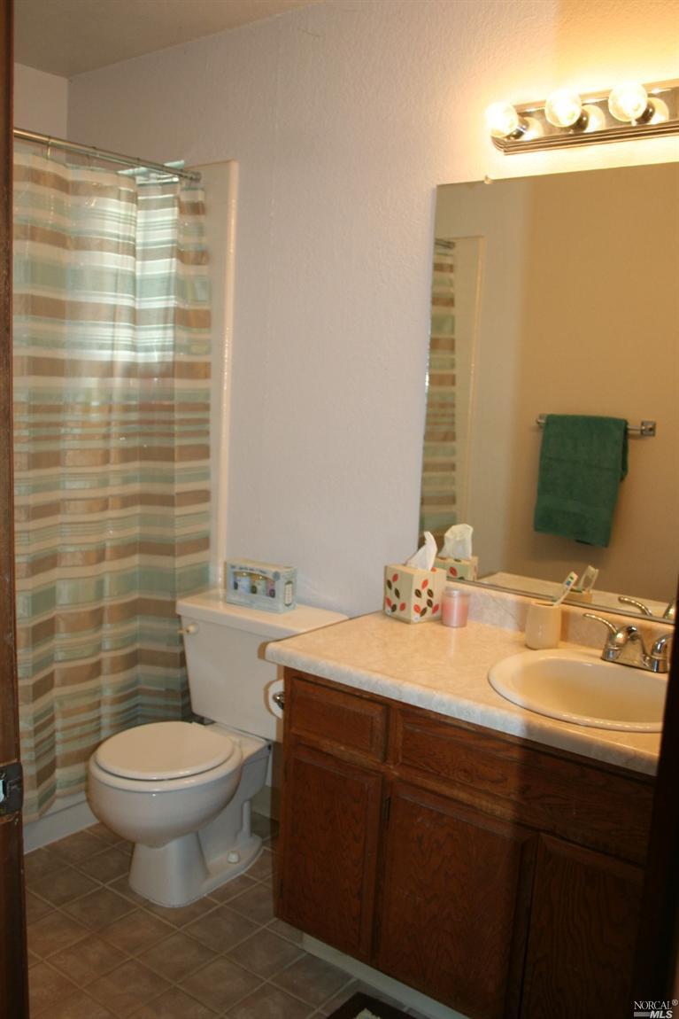 449 Harper Ct, Windsor, CA 95492 photo 8
