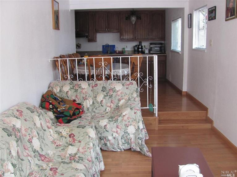 2725 Webb St, Vallejo, CA 94591 photo 8