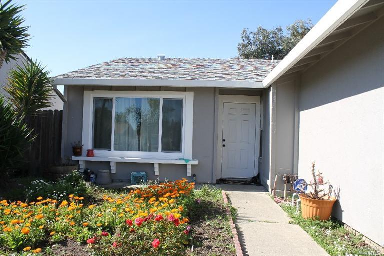 125 Stephanie Ct, Vallejo, CA 94589 photo 2