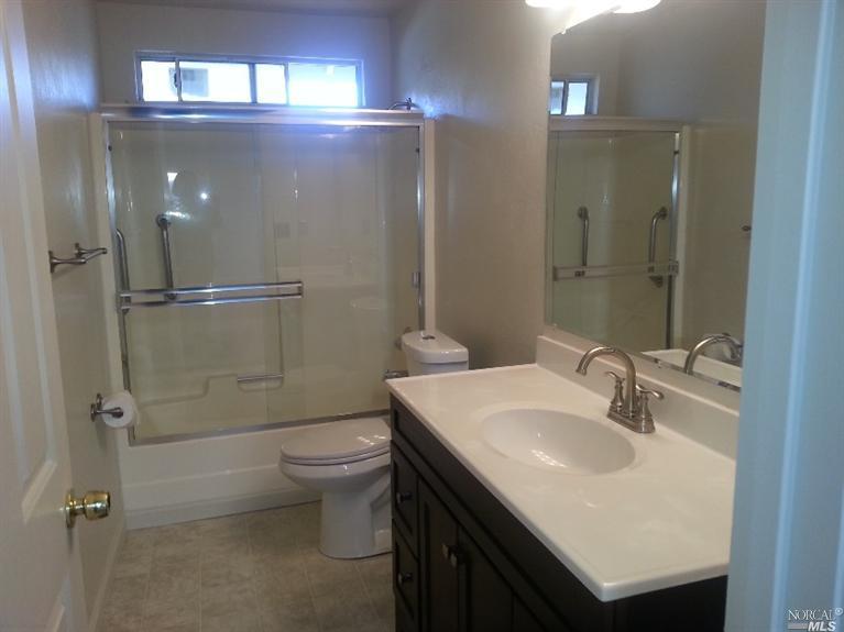 426 N School St, Ukiah, CA 95482 photo 8