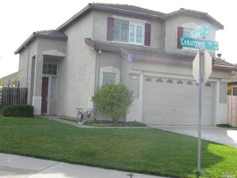 860 Cedarcrest Dr, Vacaville, CA 95687 photo 2