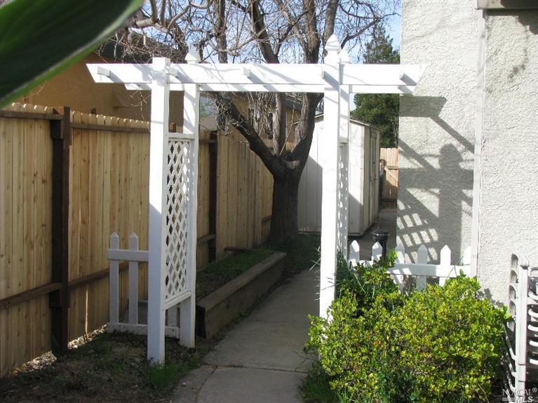 860 Cedarcrest Dr, Vacaville, CA 95687 photo 20