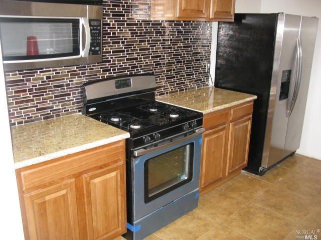 800 Gateway Dr, Vallejo, CA 94590 photo 5